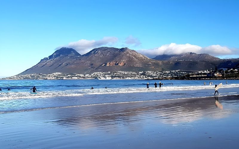 Glencairn Beach